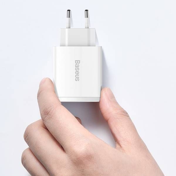 Зарядний пристрій Baseus Compact Quick Charger 2U+C 30W White (CCXJ-E02) 45435 фото